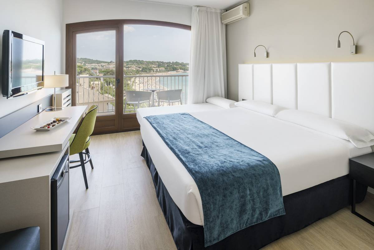 Room Hotel ILUNION Caleta Park S'Agaró